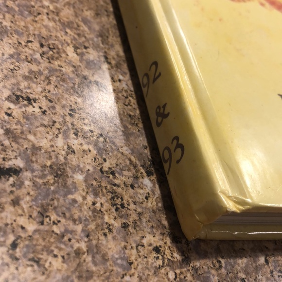 1992-1993 University of Maine Orono Prism Yearbook - Picture 4 of 12